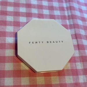 Fenty Beauty ( make up ) like new